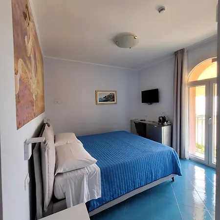 Luigi E Rachele Ravello