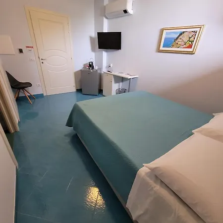 Luigi E Rachele Guest house 4*